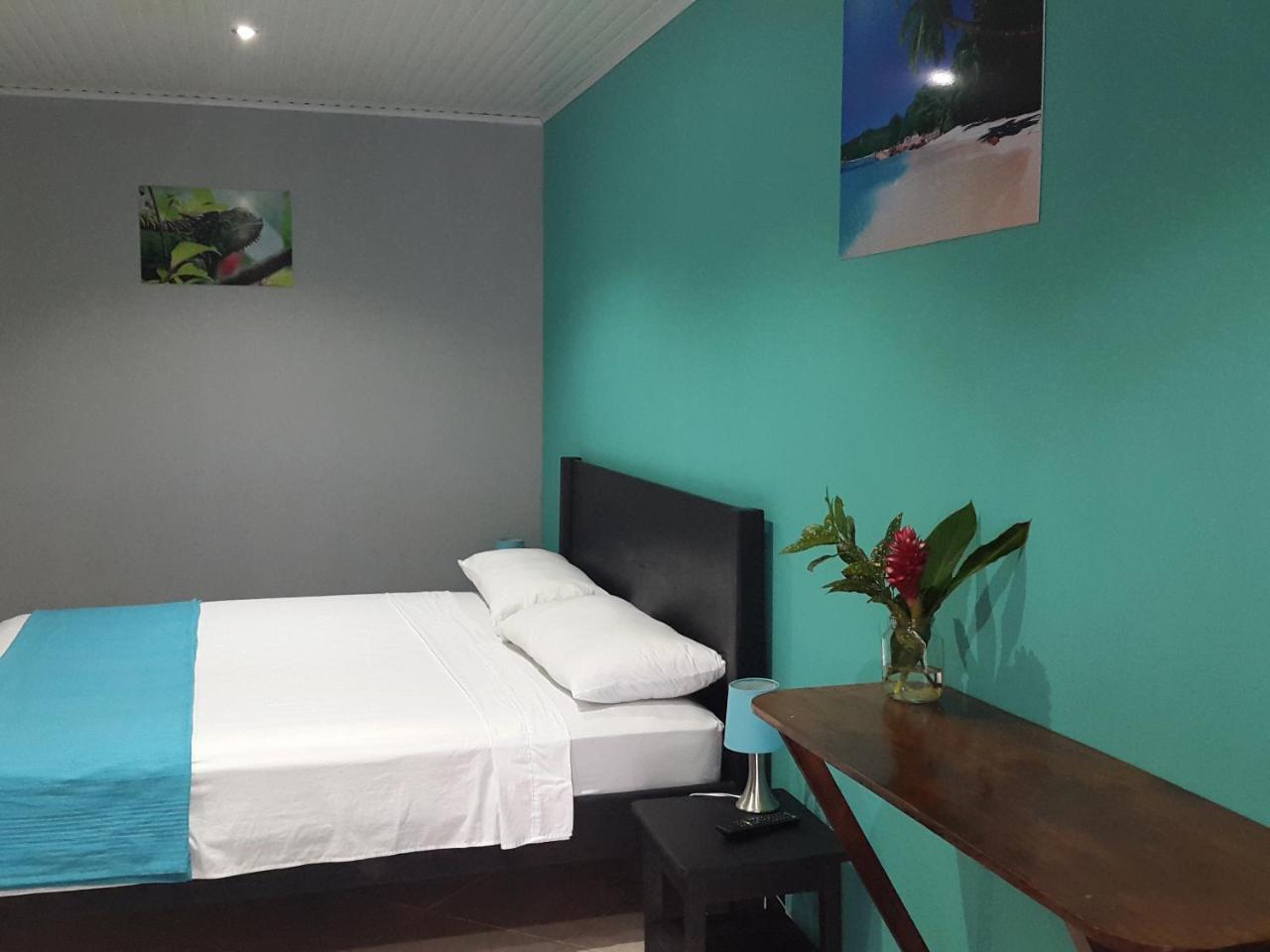 Hotel Colibri Manuel Antonio Kültér fotó